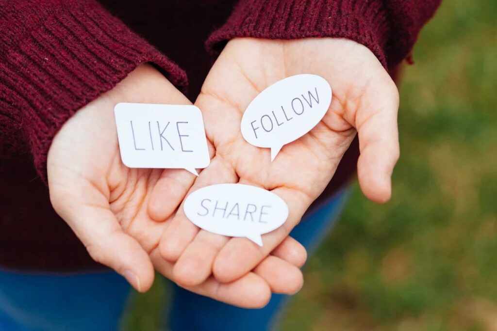 Social Media Like Follow Share
